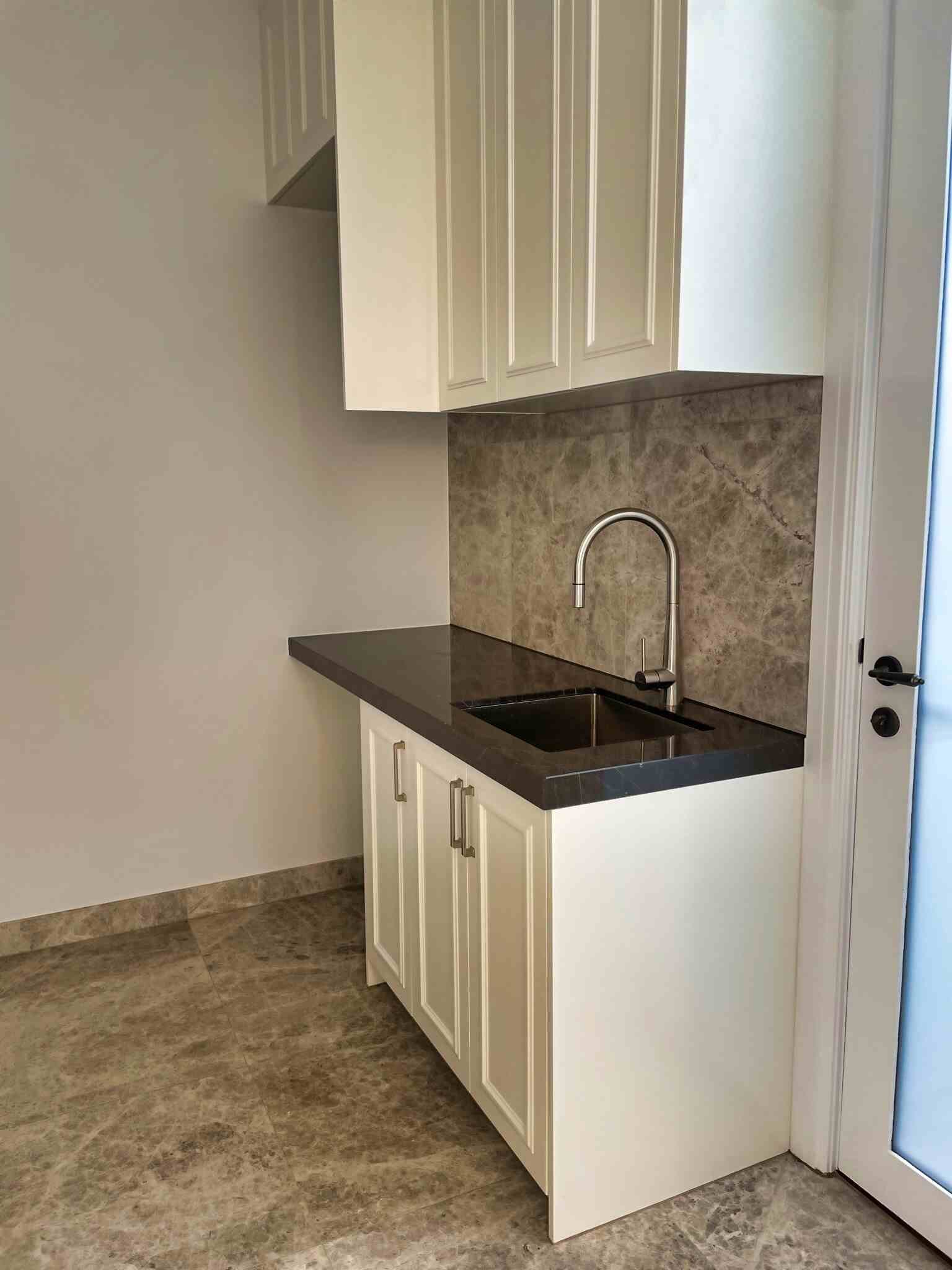 Tapware-Installation-kitchen-installation